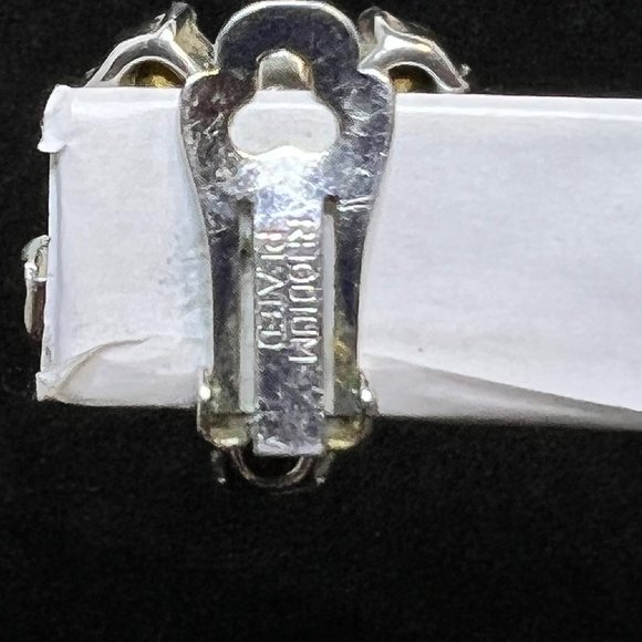 Vintage Rhodium Plated Rhinestone Floral Clip On Earrings (3292) - Picture 5 of 7